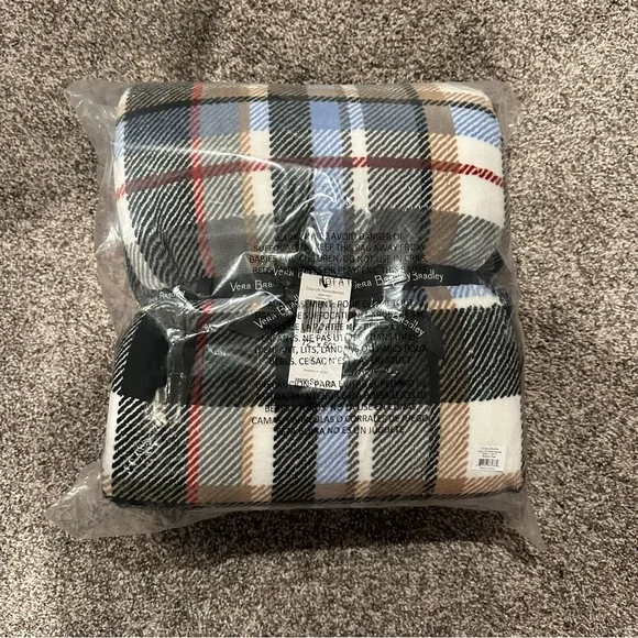Vera Bradley Throw Blanket - Picture 1 of 2